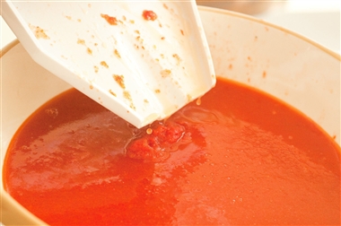 Roma Tomato Sauce Press